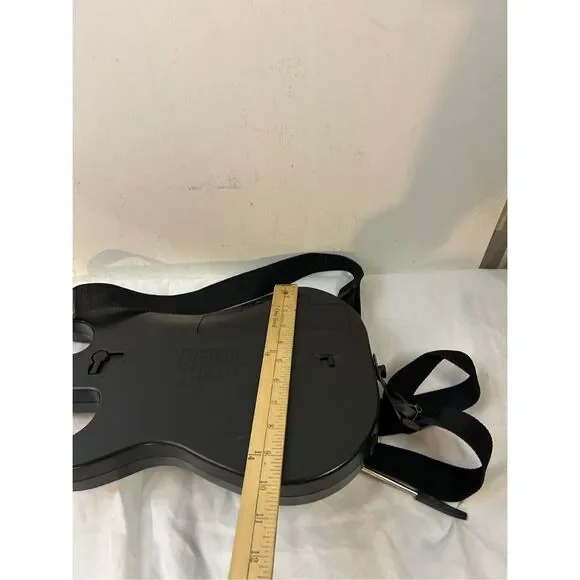 Guitar Hero Wii with strap red black 31
